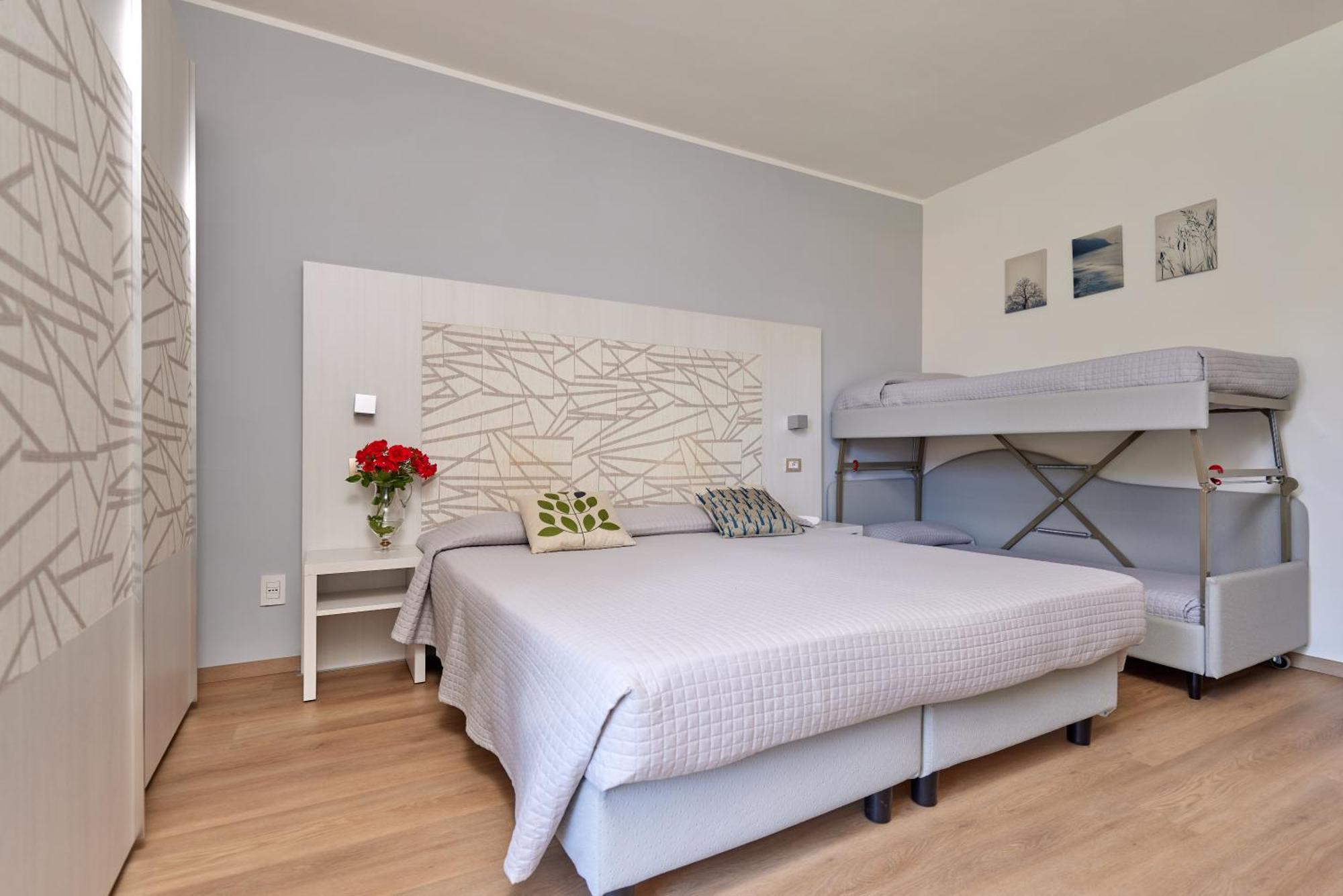 Eco Hotel Ariston Мальчезине Экстерьер фото